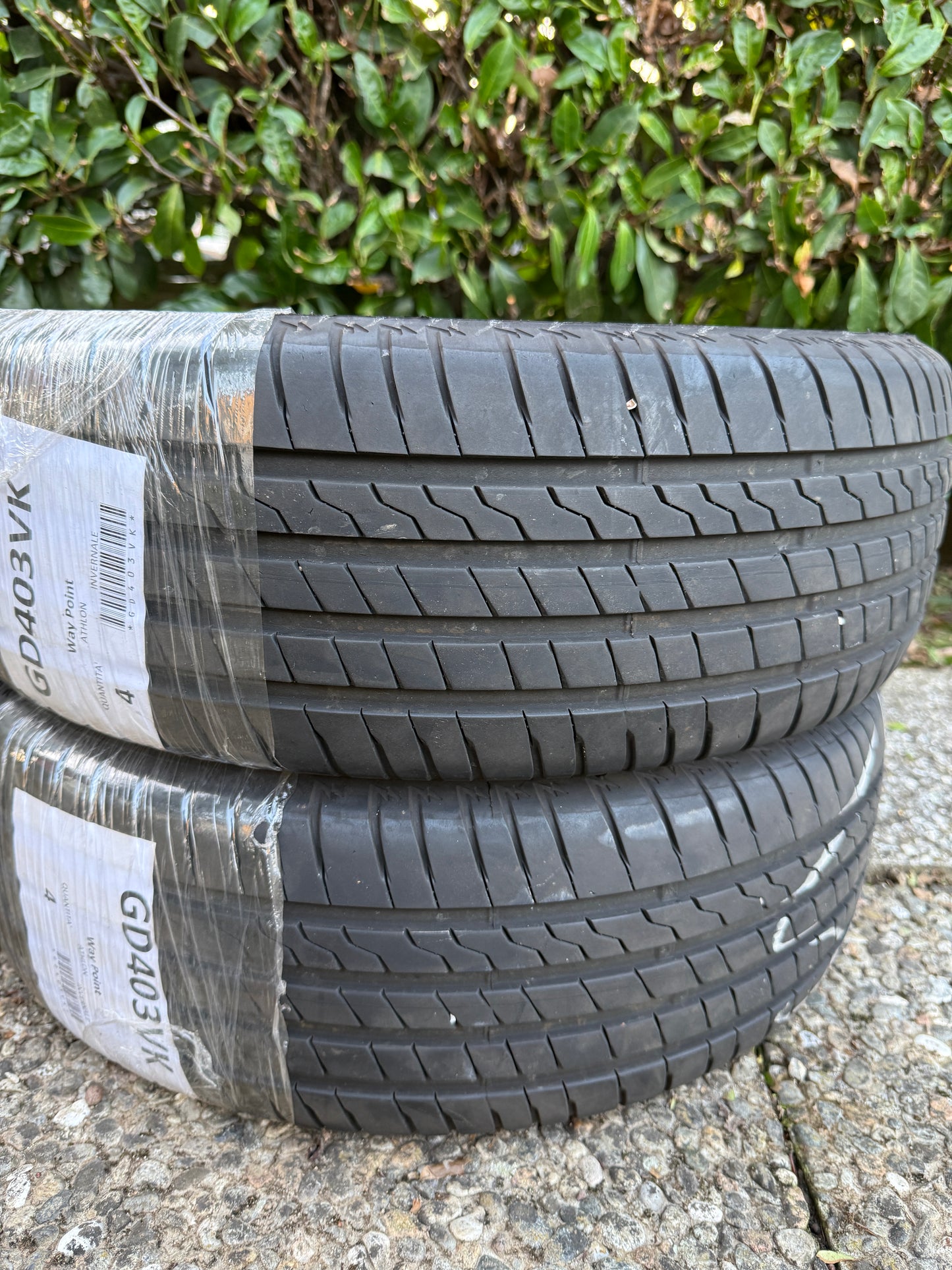 205/60/16 - Estive - Firestone - DOT 2023- Usato