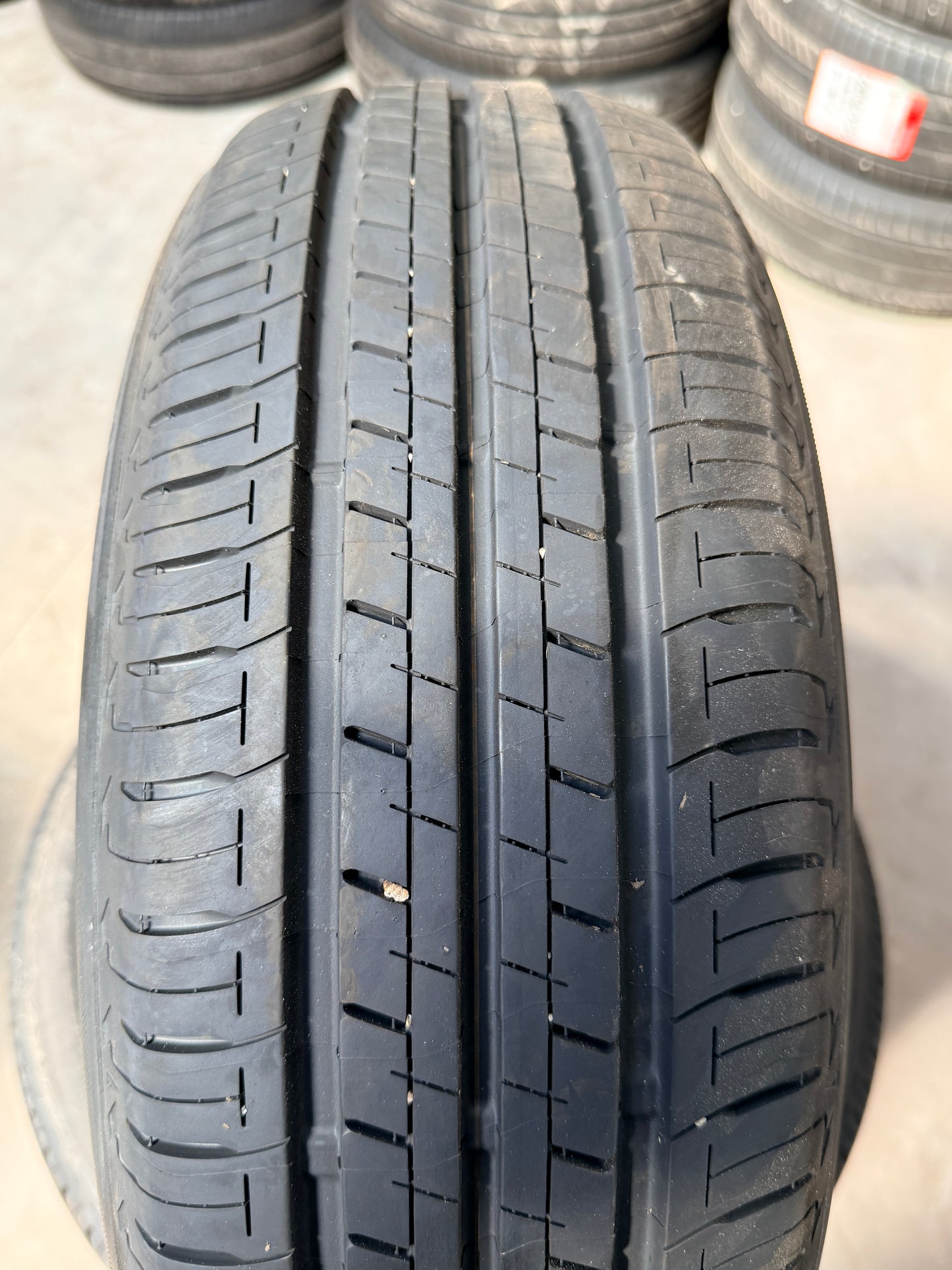 185/55/16 - Estive - Bridgestone - DOT 2022 - Demo