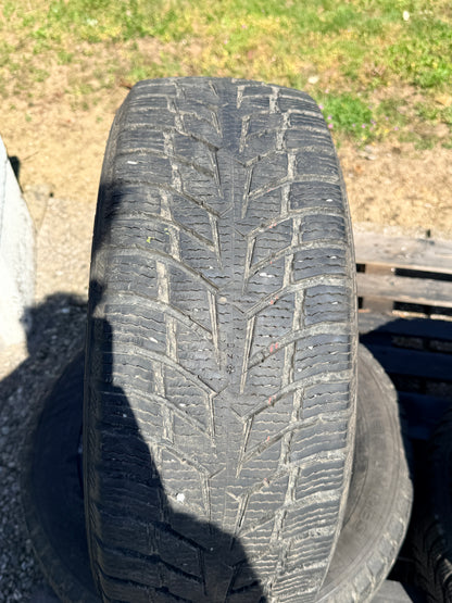 225/70/15C - 4 stagioni - Nokian - DOT 2023 - Usato