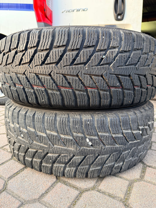 225/55/17C - Invernali - Nokian - DOT 2023 - Usato
