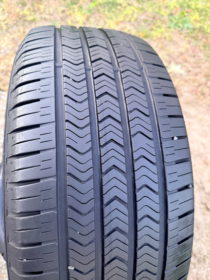 225/50/18 - 4 stagioni - Goodyear (anti-foratura) - DOT 2017 - Usato