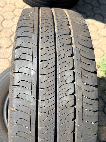 215/65/15C - Estive - Goodyear - DOT 2023 - Usato