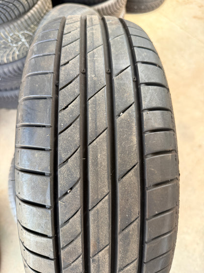 205/60/16 - Estive - Kumho - DOT 2022 - Usato