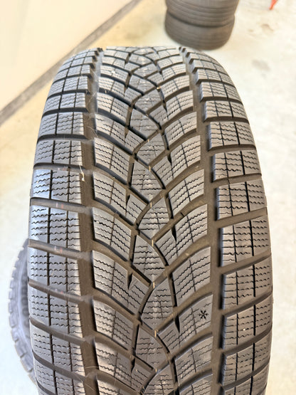 245/50/19 - Invernali - Goodyear - DOT 2023 - Usato