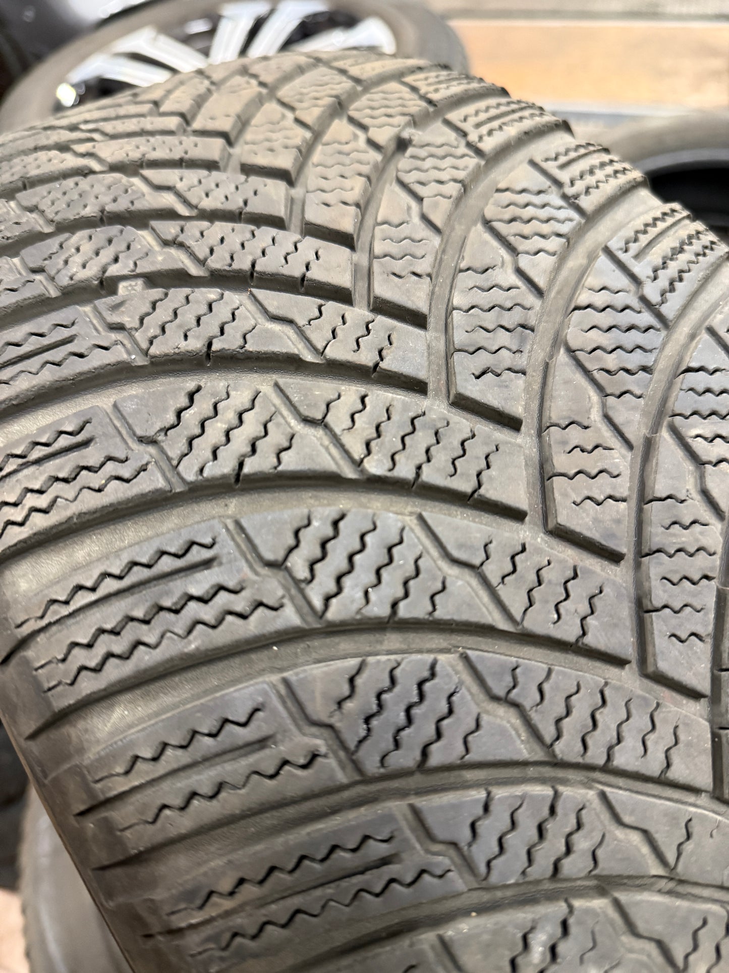 225/50/18 - Invernali - Firestone - DOT 2022 - Usato