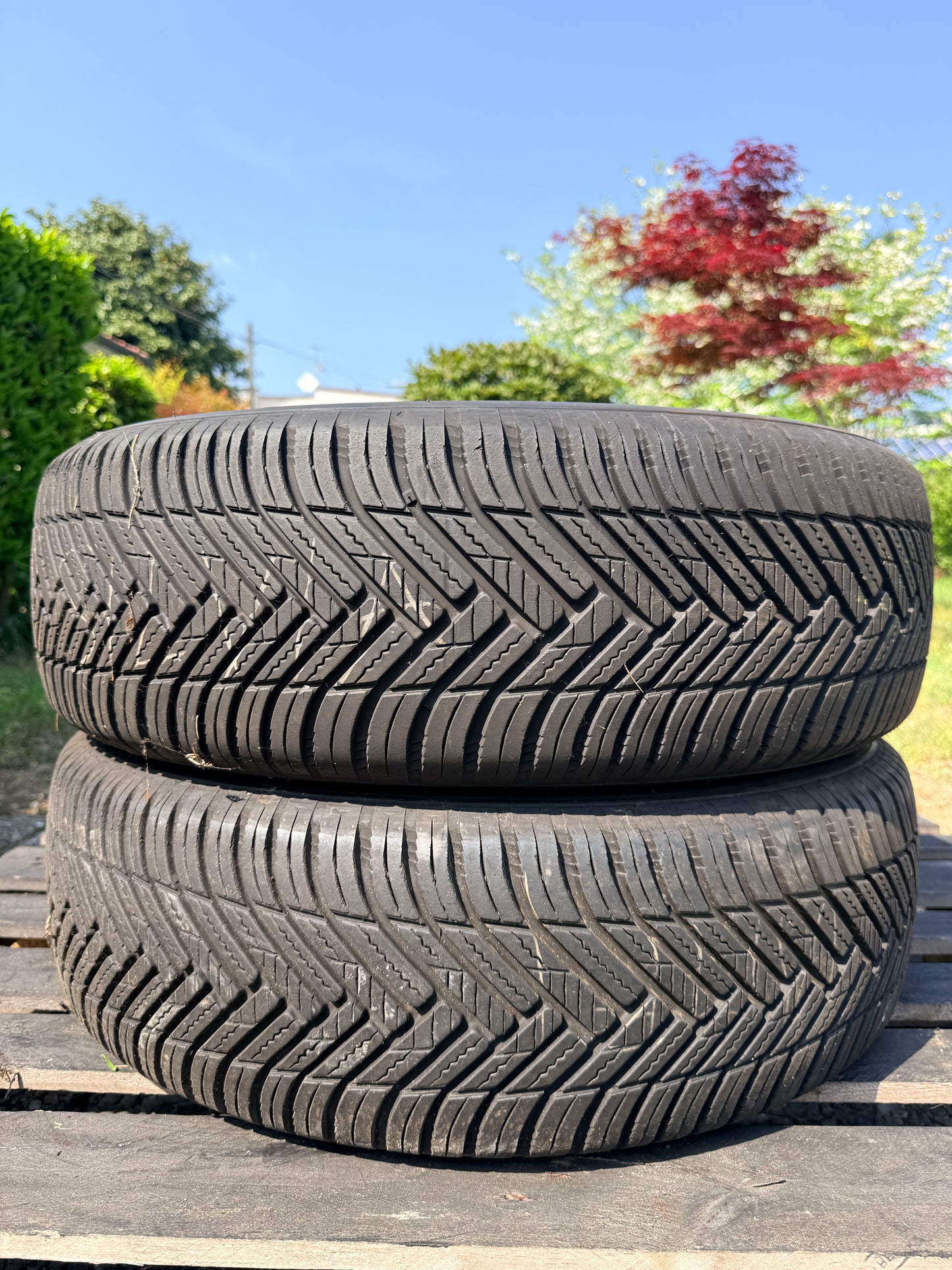 215/65/17 - 4 stagioni - Hankook - DOT 2023 - Usato