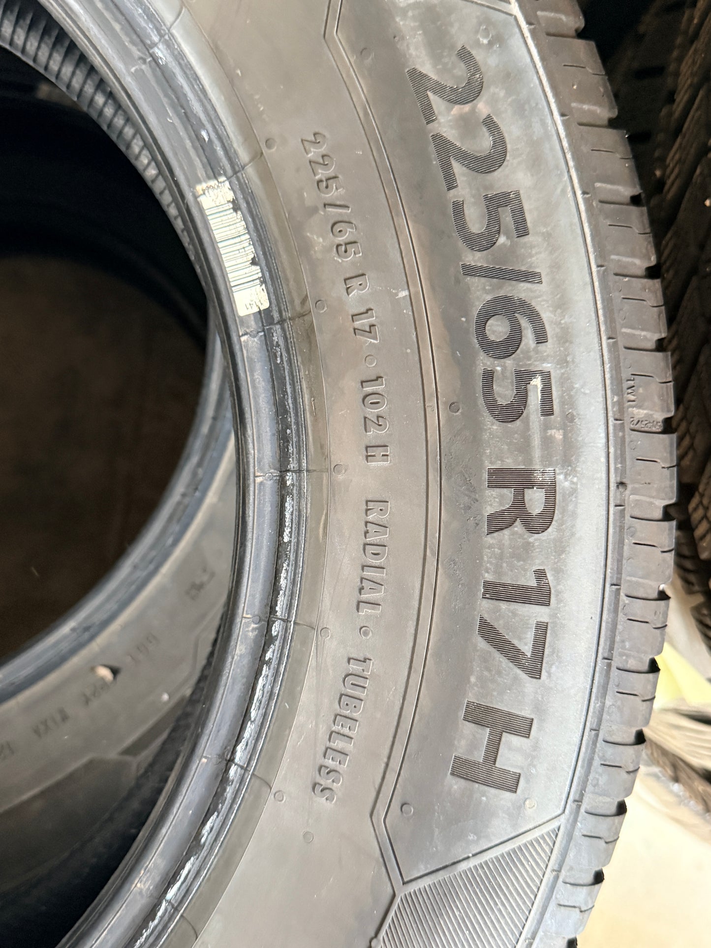 225/65/17 - Barum - estive - DOT 2024 - Usato