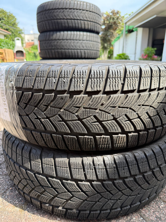 215/60/17 - Invernali - Goodyear - DOT 2020 - Usato
