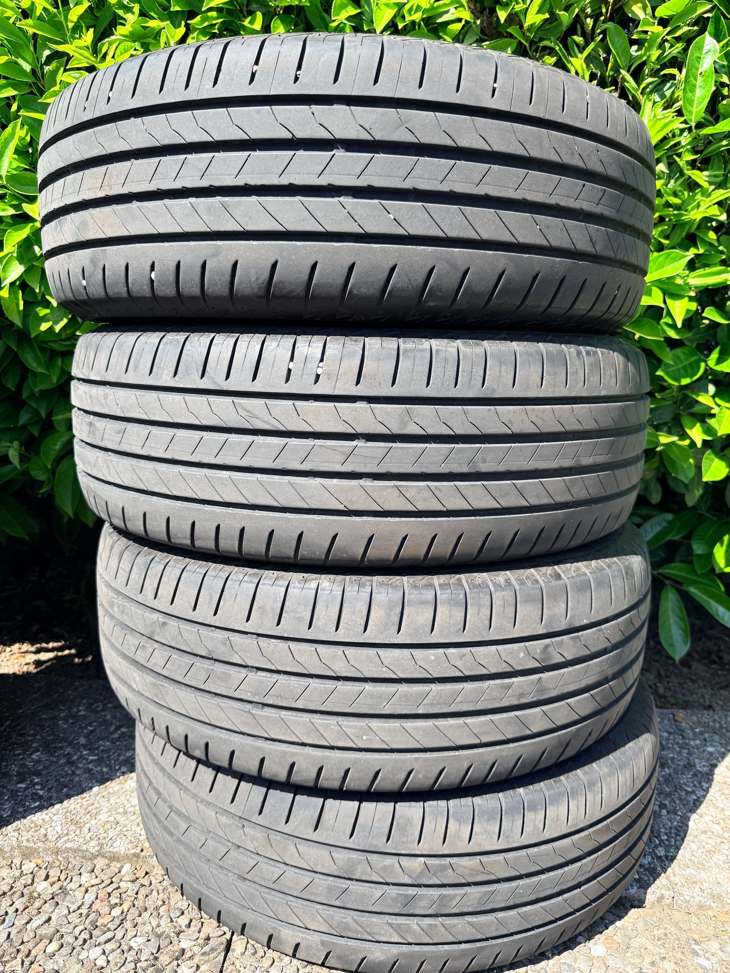 225/65/17 - Bridgestone - estive - DOT 2019 - Usato