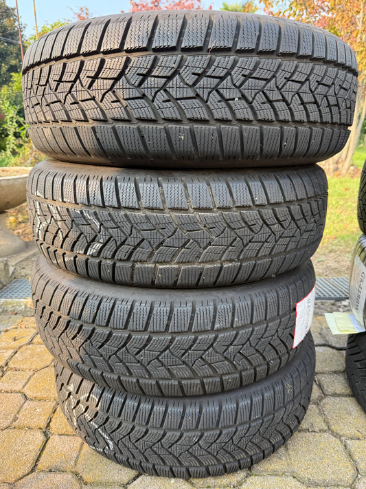 215/65/17 - Invernali - Dunlop - DOT 2022 - Usato