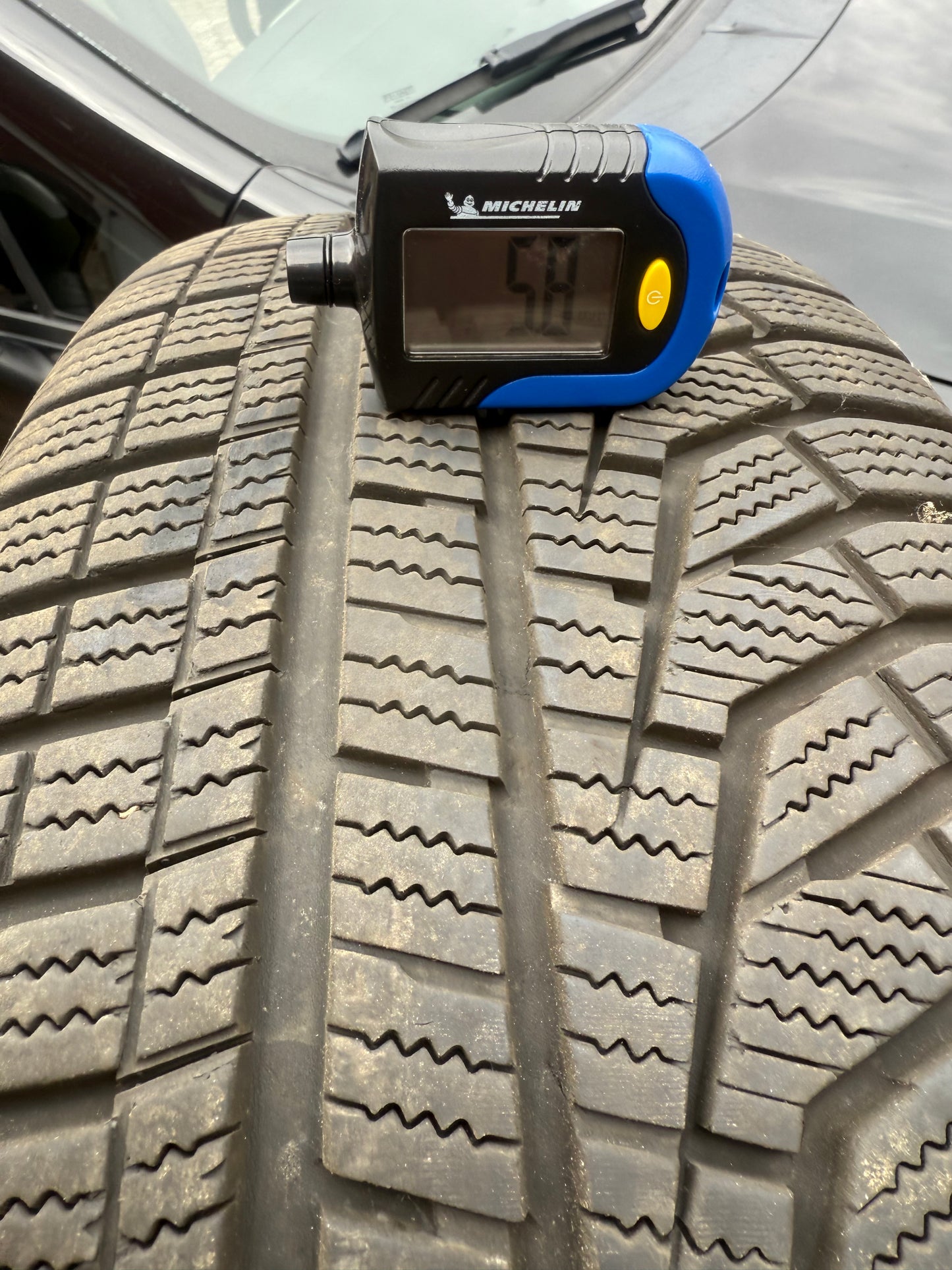 225/60/17 - Invernali - Hankook - DOT 2019 - Usato
