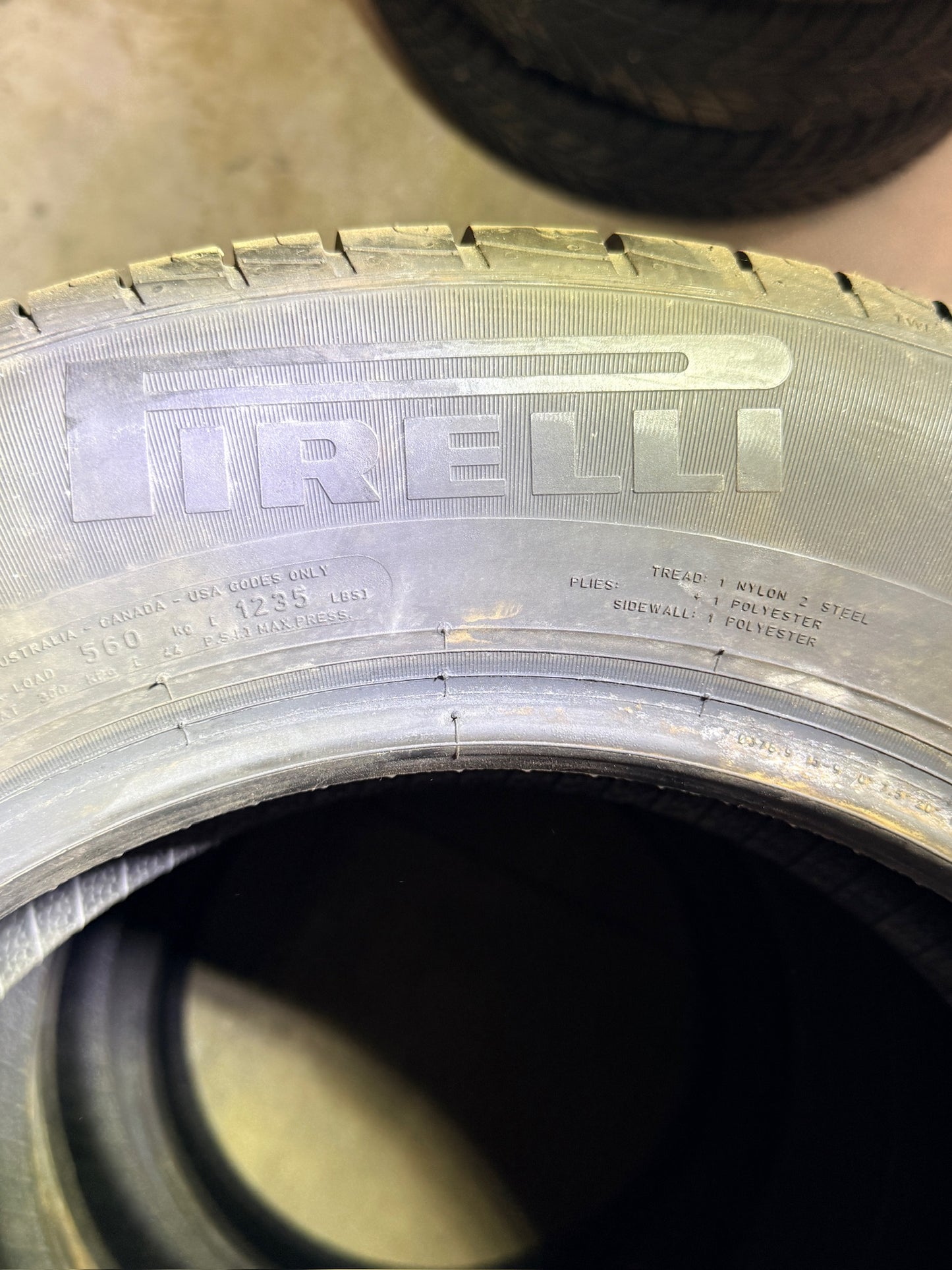 185/65/15 - Estive - Pirelli - DOT 2021-2023 - Usato