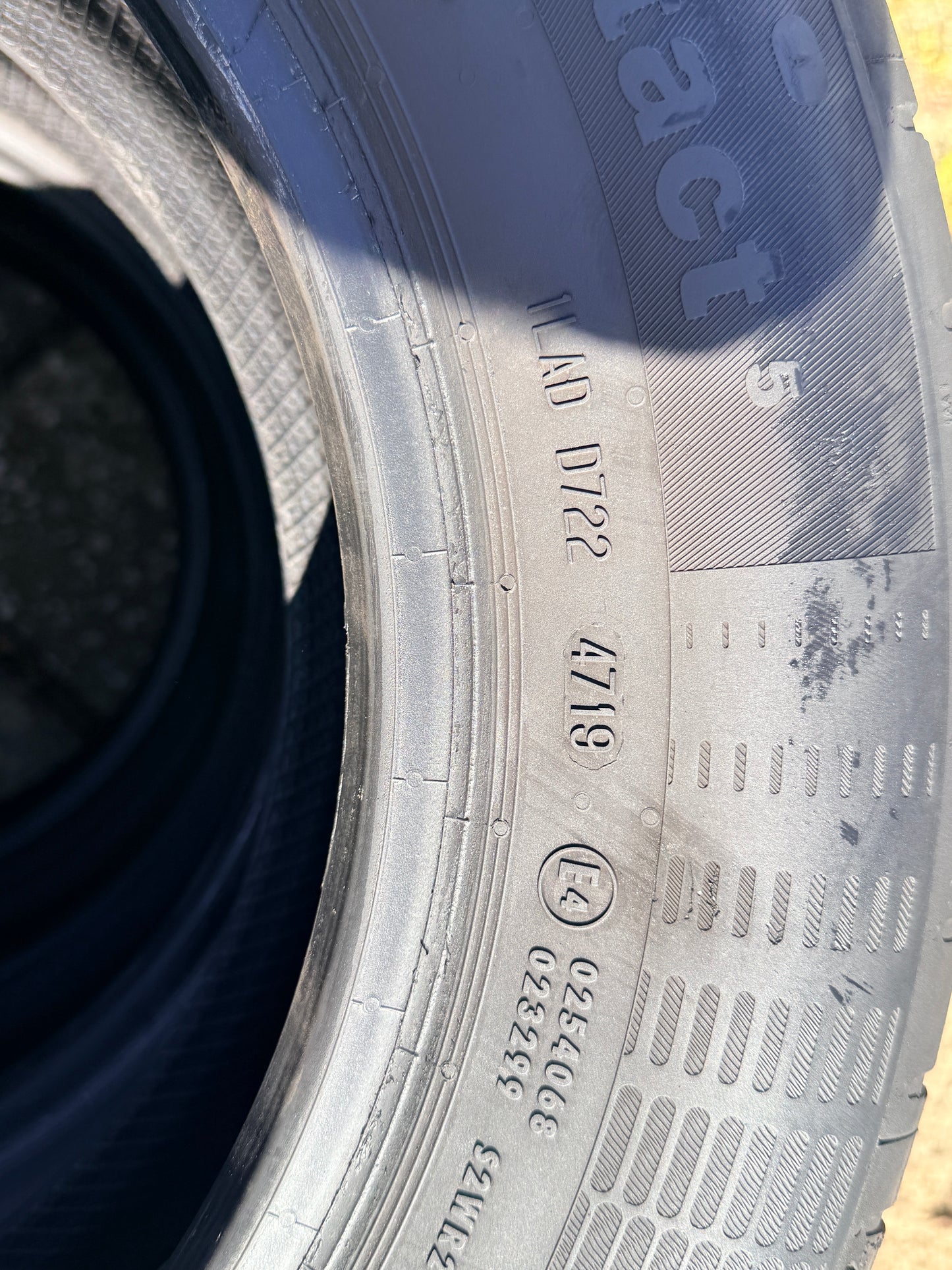 185/65/15 - Estive - Continental - DOT 2019 - Usato