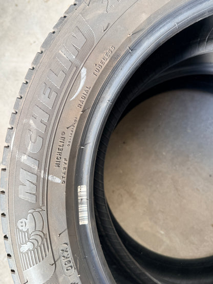 215/55/17 - Estive - Michelin - DOT 2021 - Usato