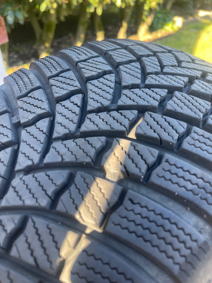 225/50/17 - Invernali - Bridgestone - DOT 2018 - Usato