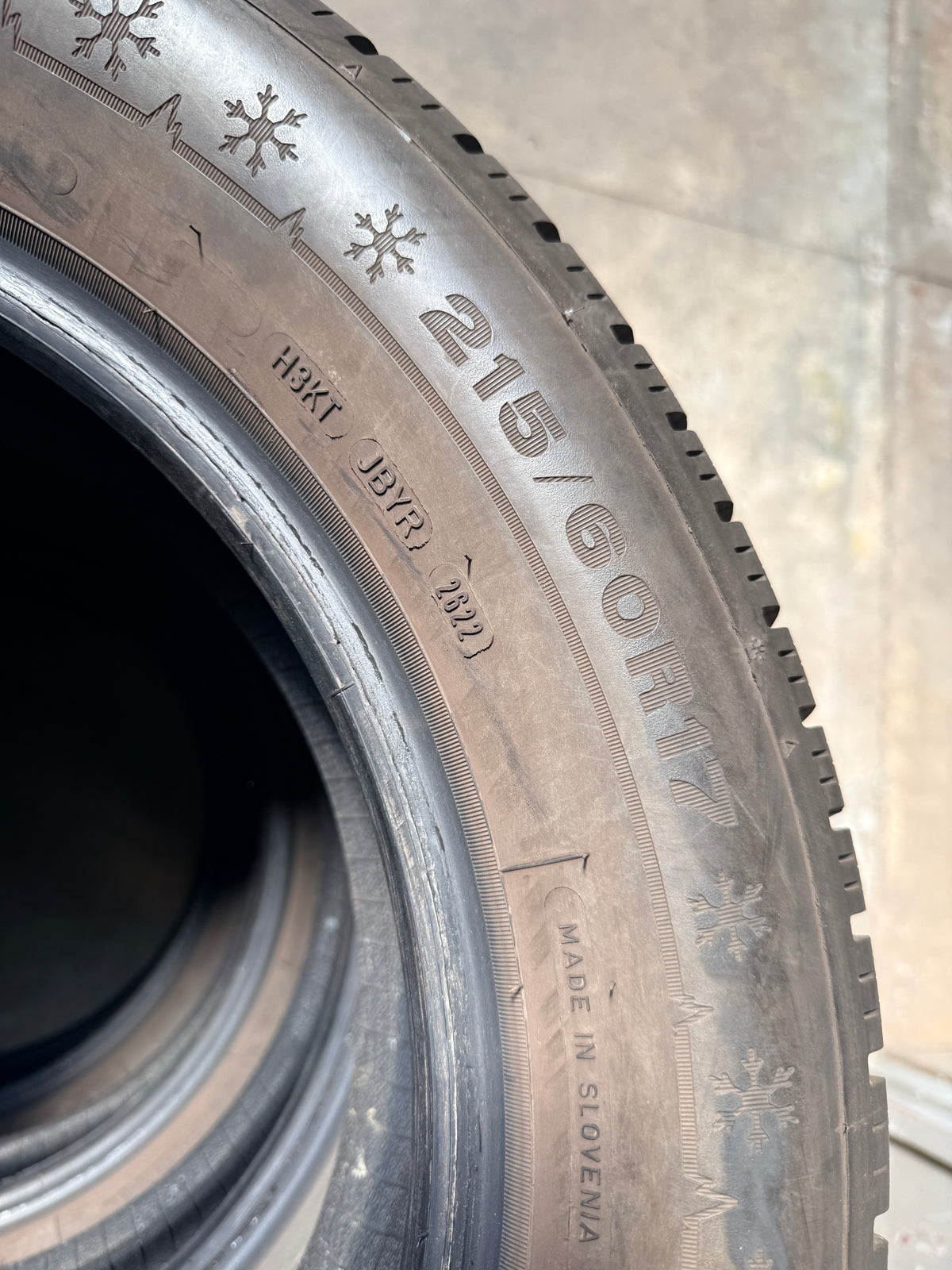 215/60/17 - Invernali - Dunlop - DOT 2022 - Usato