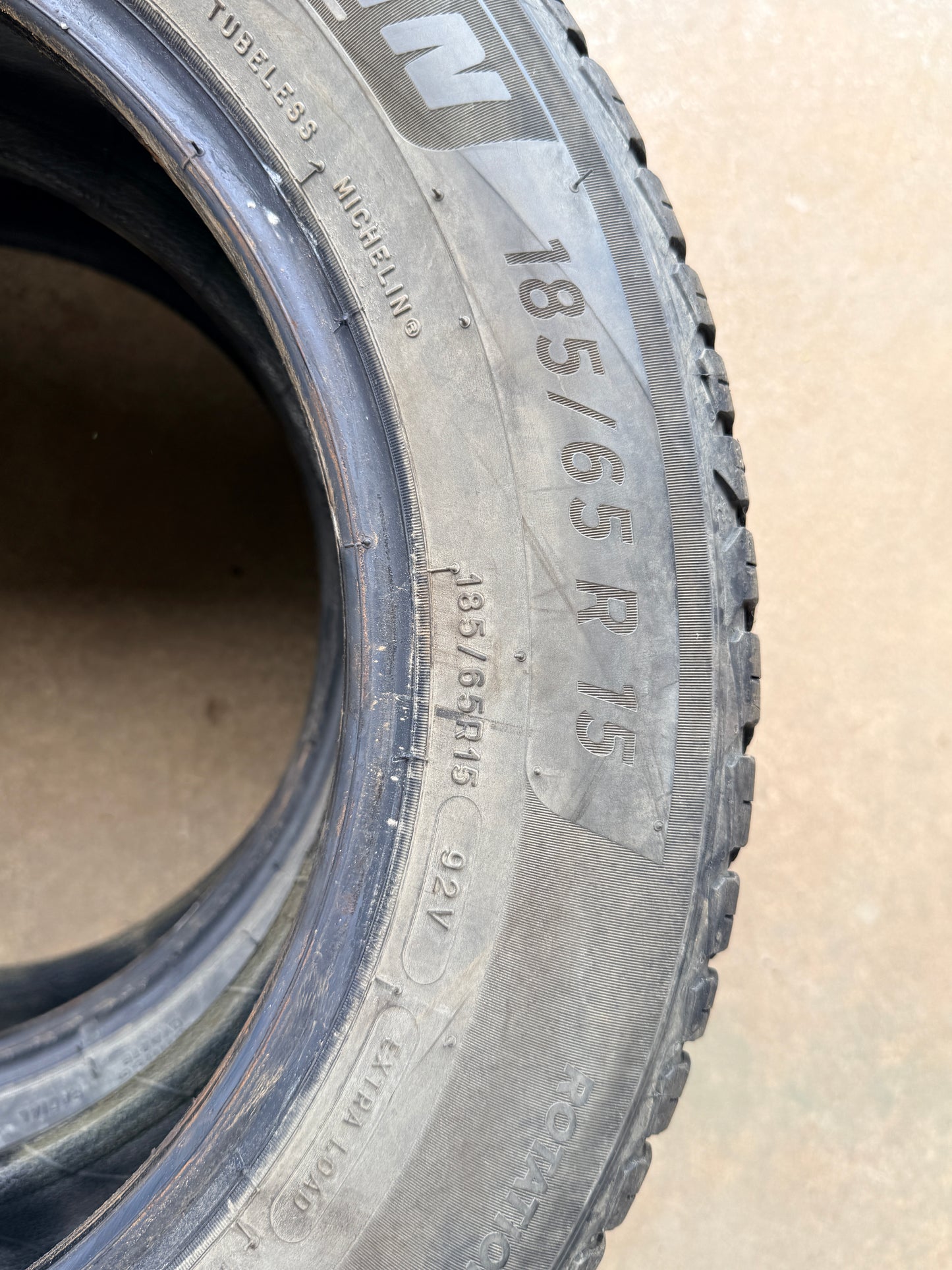 185/65/15 - 4 stagioni - Michelin - DOT 2023 - Usato