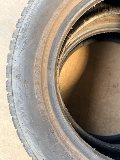 175/65/15 - Invernali - Bridgestone - DOT 2022 - Usato