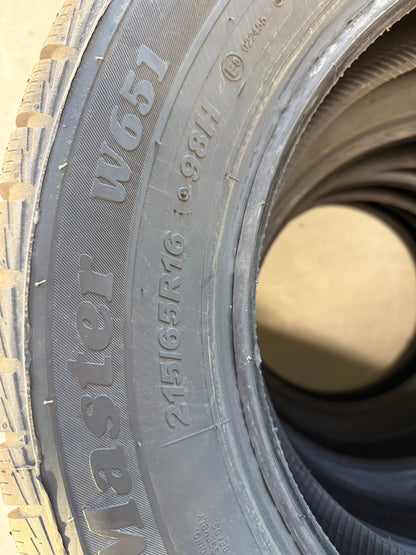 215/65/16 - Invernali - Petlas - DOT 2021 - Usato