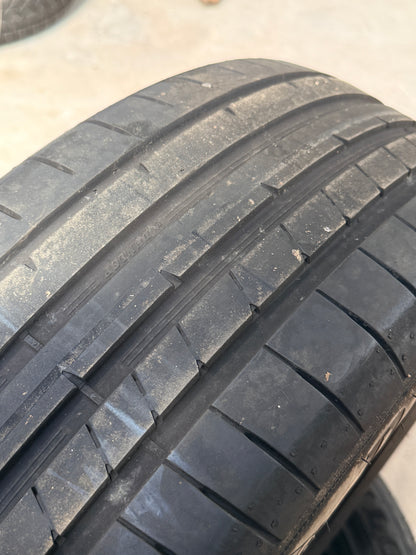 225/55/18- Estive-Dunlop - DOT 2023 - Usato