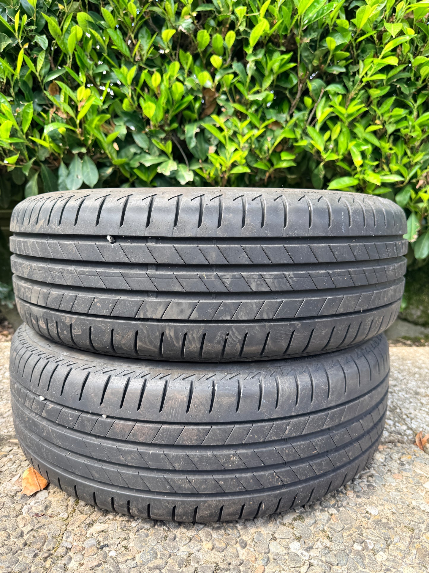 185/65/15 - Estive - Bridgestone - DOT 2021/2022 - Usato
