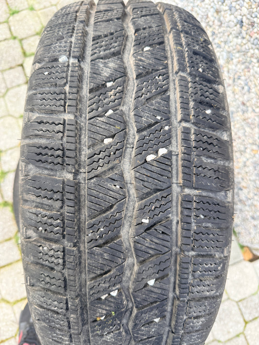 225/55/17C - Invernale - Hankook - DOT 2024 - Usato - Singola