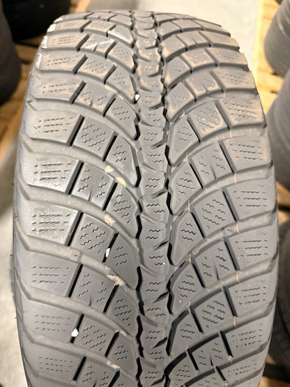 225/50/17 - Invernali - Kumho - DOT 2021 - Usato
