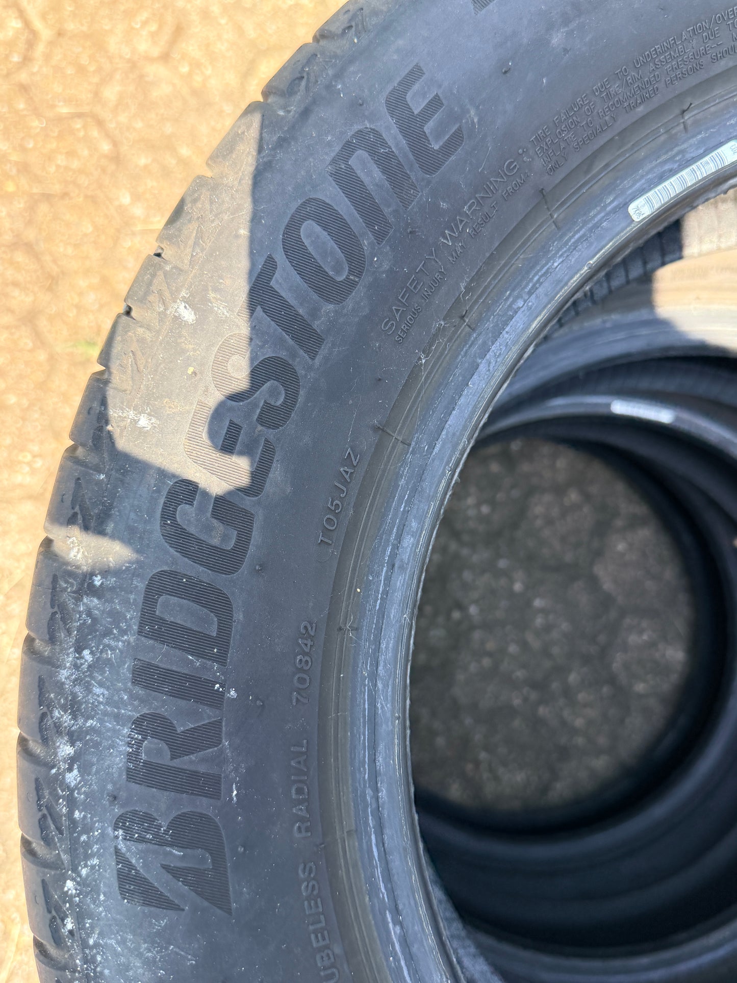 205/60/16 - Estive - Bridgestone - DOT 2021 - Usato