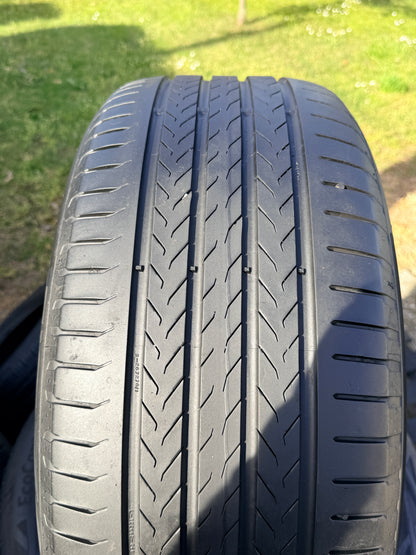 255/50/19 - Estive - Continental - DOT 2025 - Usato