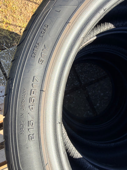 215/45/17 - Estive - Goodyear - DOT 2017 - Usato