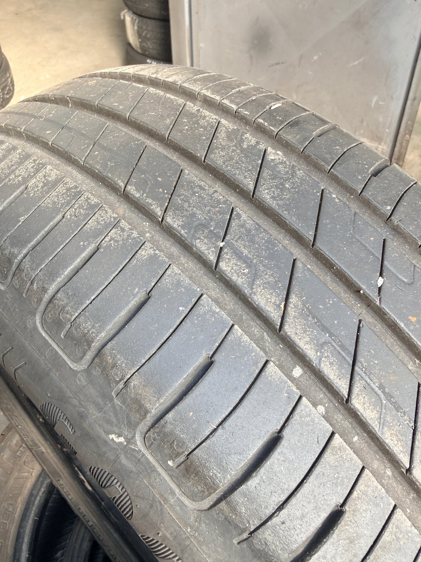 185/55/15 - Estive - Goodyear - DOT 2019 - Usato