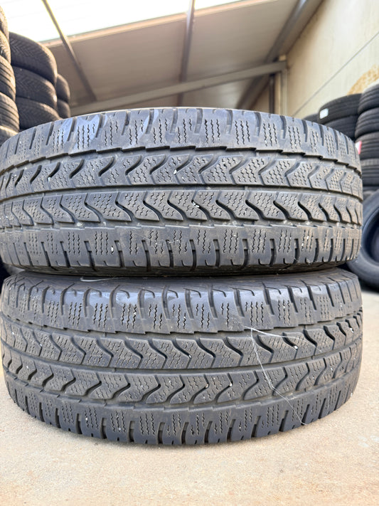 215/70/15C - Invernali - Goodyear - DOT 2024 - Usato