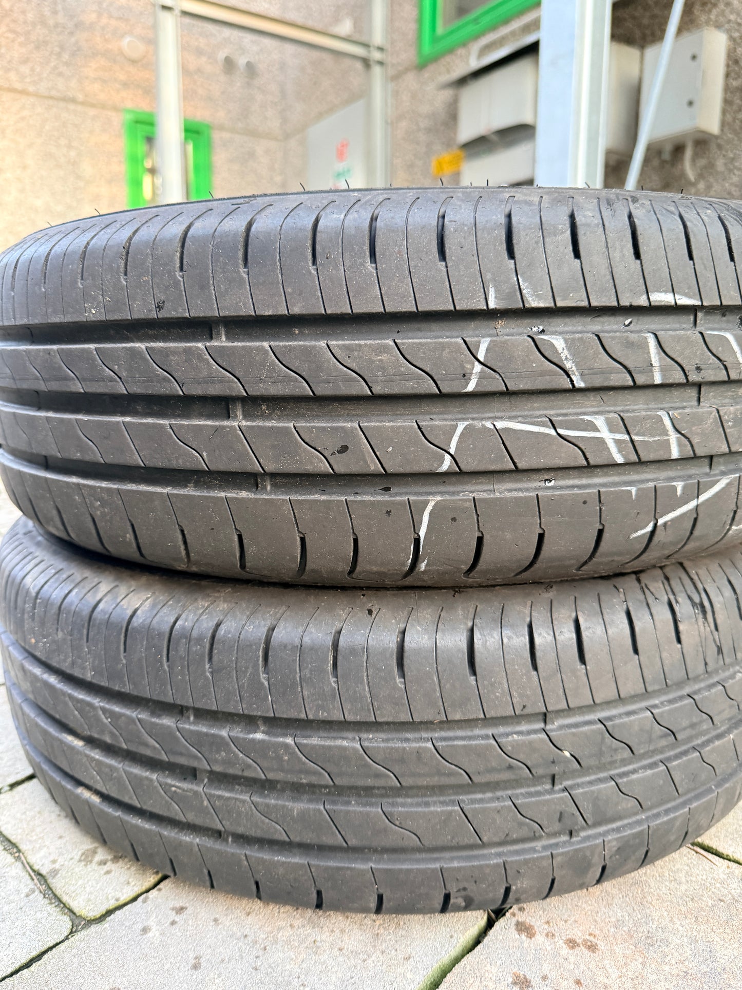 185/65/15 - Estive - Goodyear - DOT 2022 - Usato