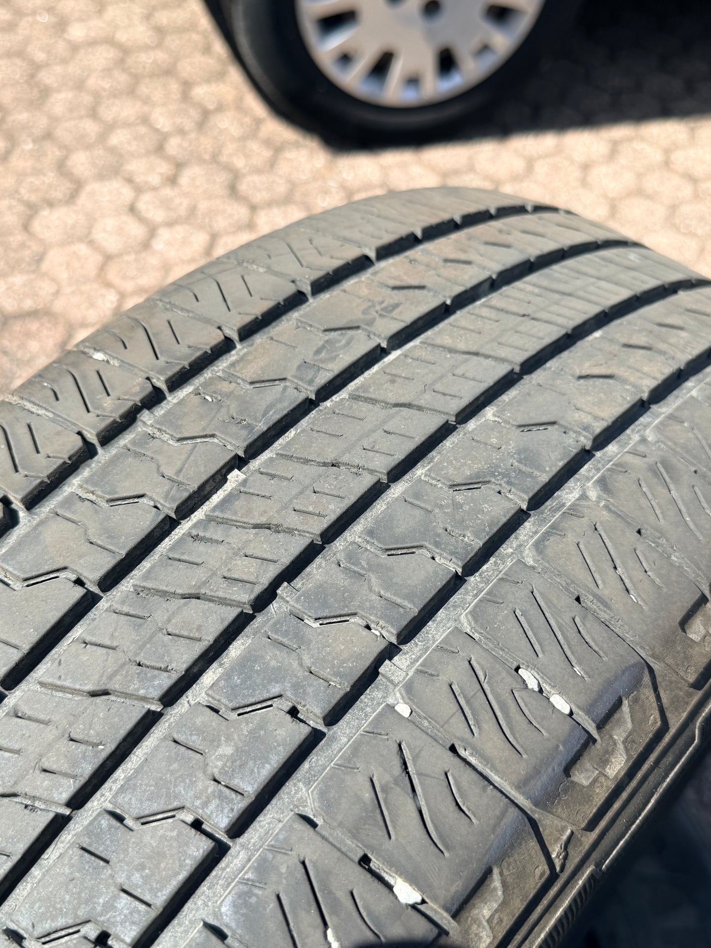 255/65/18 - Wrangler - Goodyear - DOT 2024 - Usato