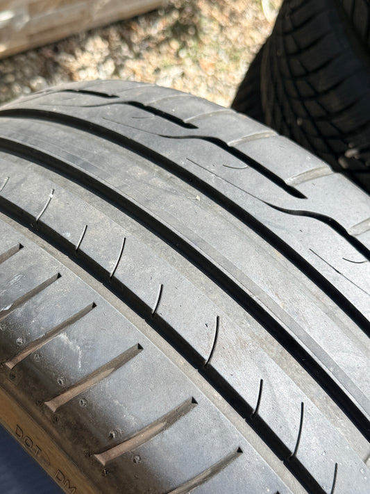 245/35/19 - Estive - Dunlop - DOT 2018 - Usato