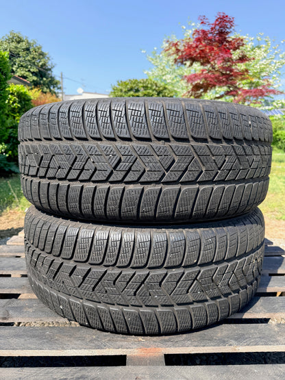 235/55/18 - Invernali - Pirelli - DOT 2020 - Usato