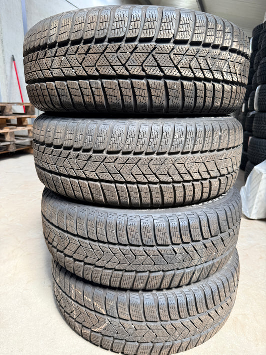 205/60/16 - Invernali - Pirelli - DOT 2019 - Usato
