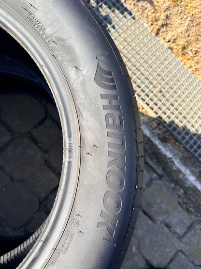 235/55/19 - Estive - Hankook - DOT 2025 - Usato