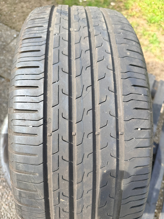 235/50/19 - Estive - Continental - DOT 2021 - Usato