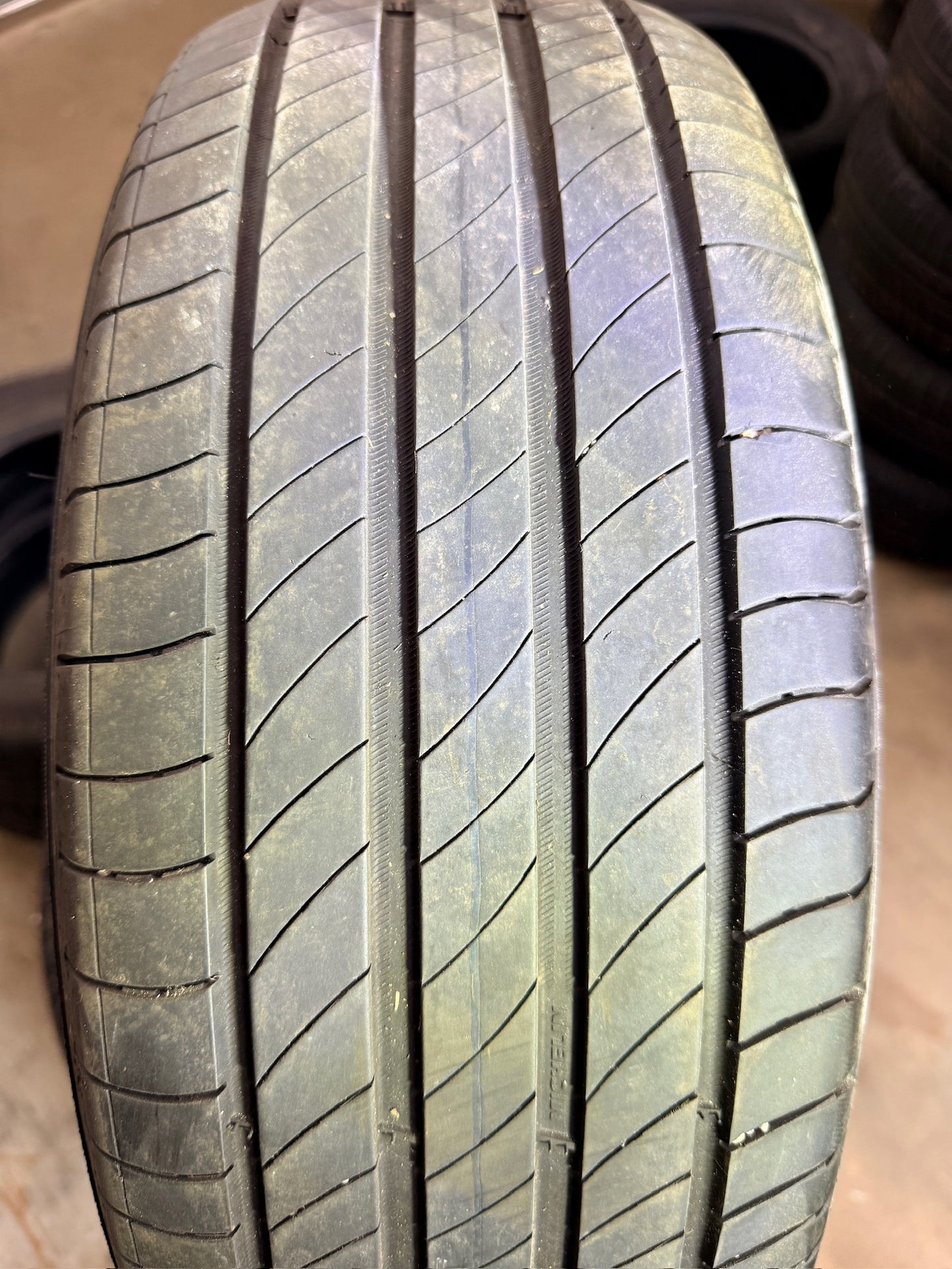 215/60/16 - estive - Bridgestone - DOT 2020 - Usato