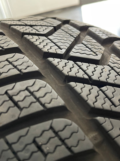 225/60/17 - Invernali - Pirelli - DOT 2017 - Usato