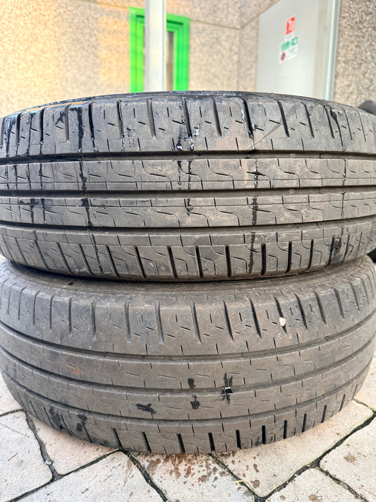 215/70/15C - Estive - Pirelli - DOT 2024 - Usato