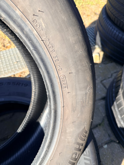 235/55/19 - Estive - Hankook - DOT 2025 - Usato
