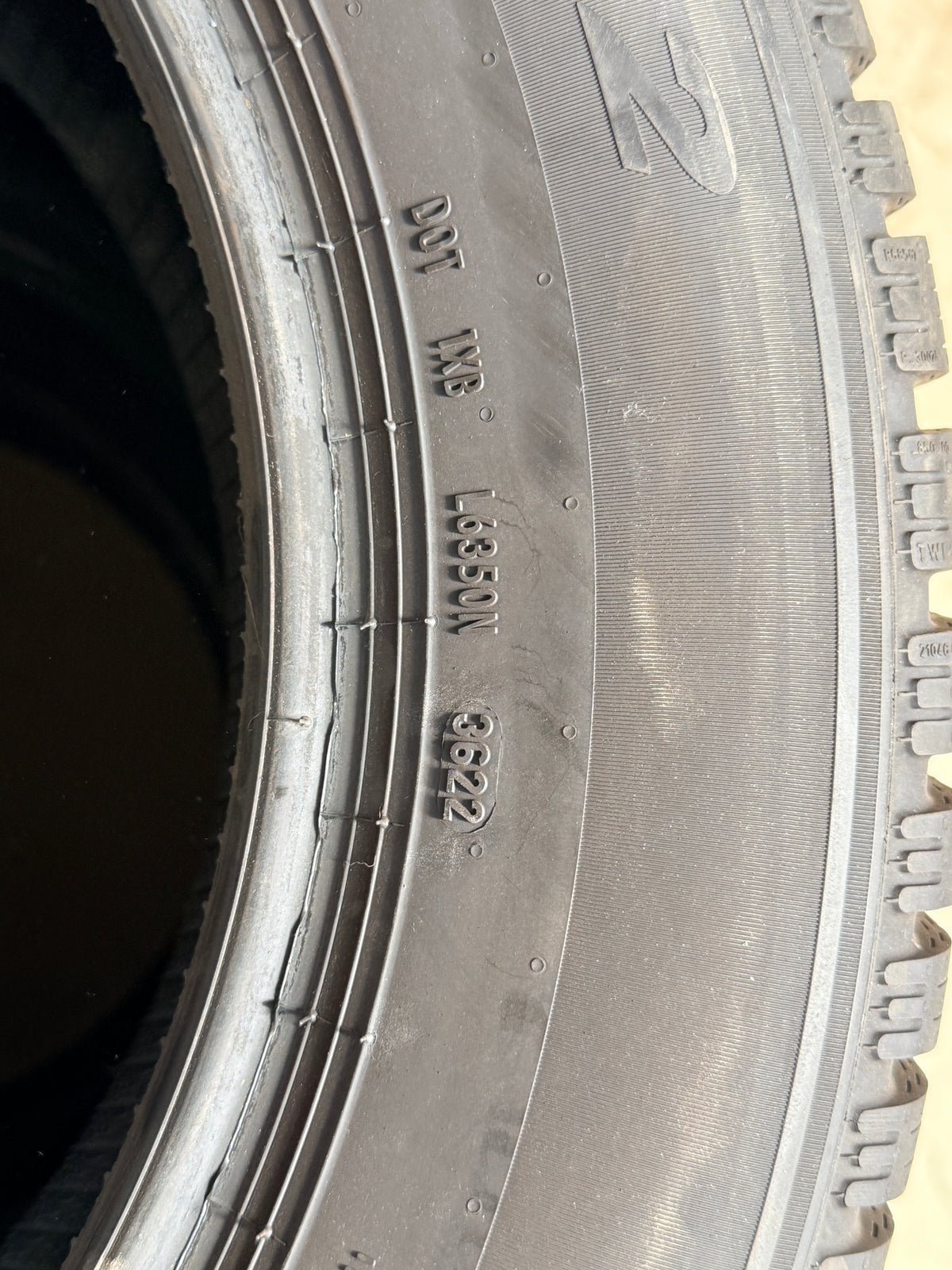 215/60/17 - Invernali - Pirelli - DOT 2021/2022 - Usato
