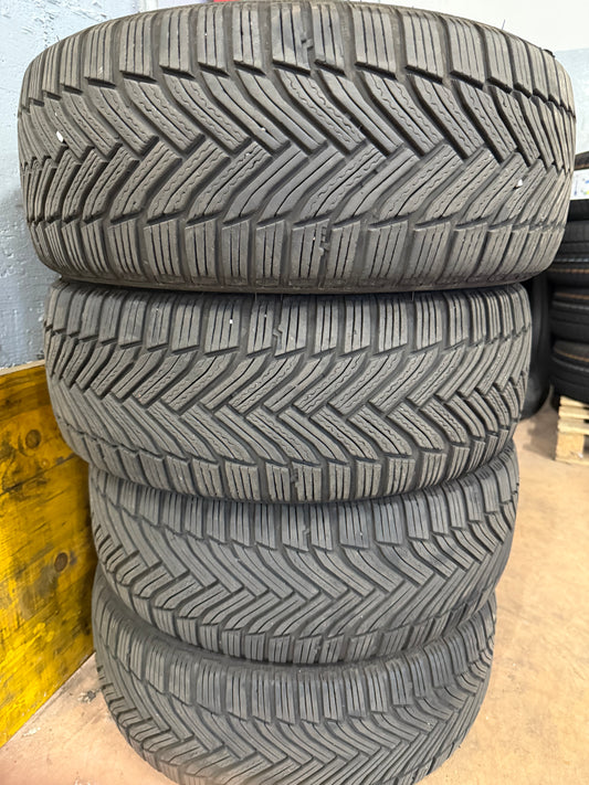 225/45/17 - Invernali - Michelin - DOT 2021 - Usato