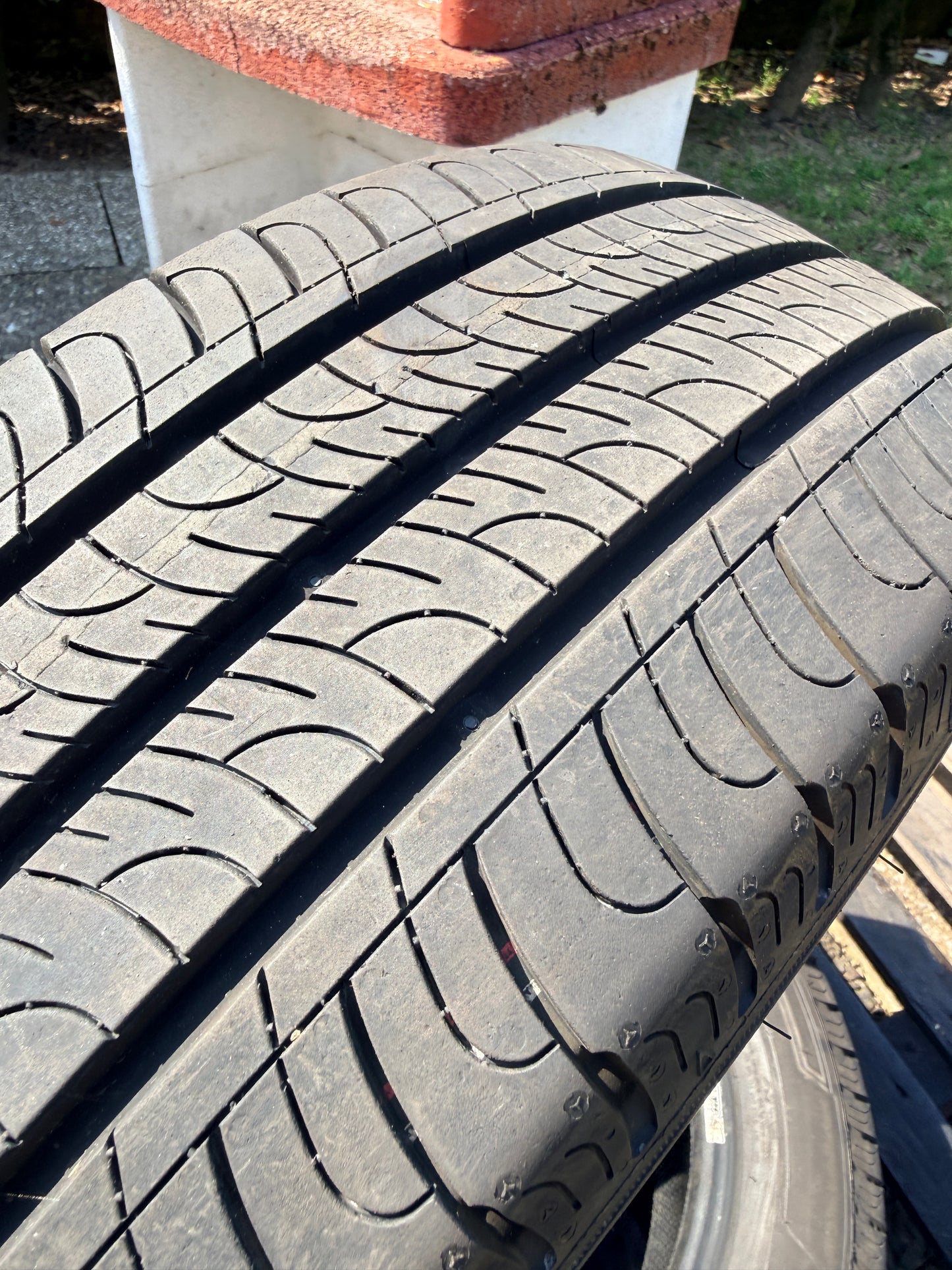 195/60/16C-Estive-Goodyear-DOT 2021-Usato