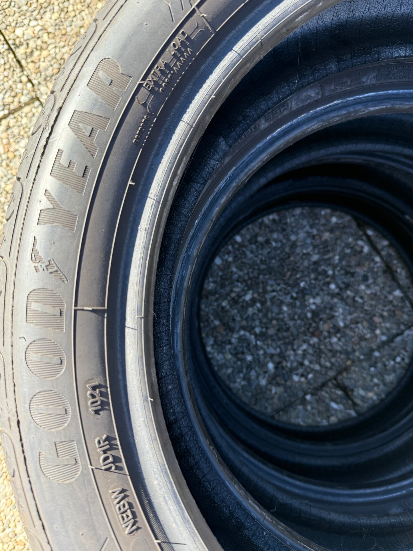 195/55/20 - Estive - Goodyear - DOT 2021 - Usato