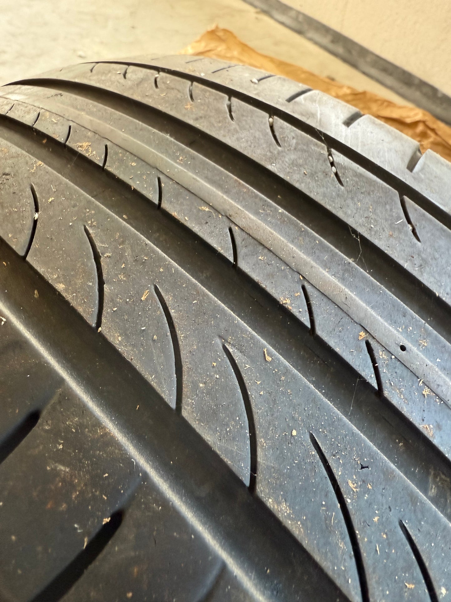 215/55/18 - Estive - Pirelli - DOT 2022 - Usato