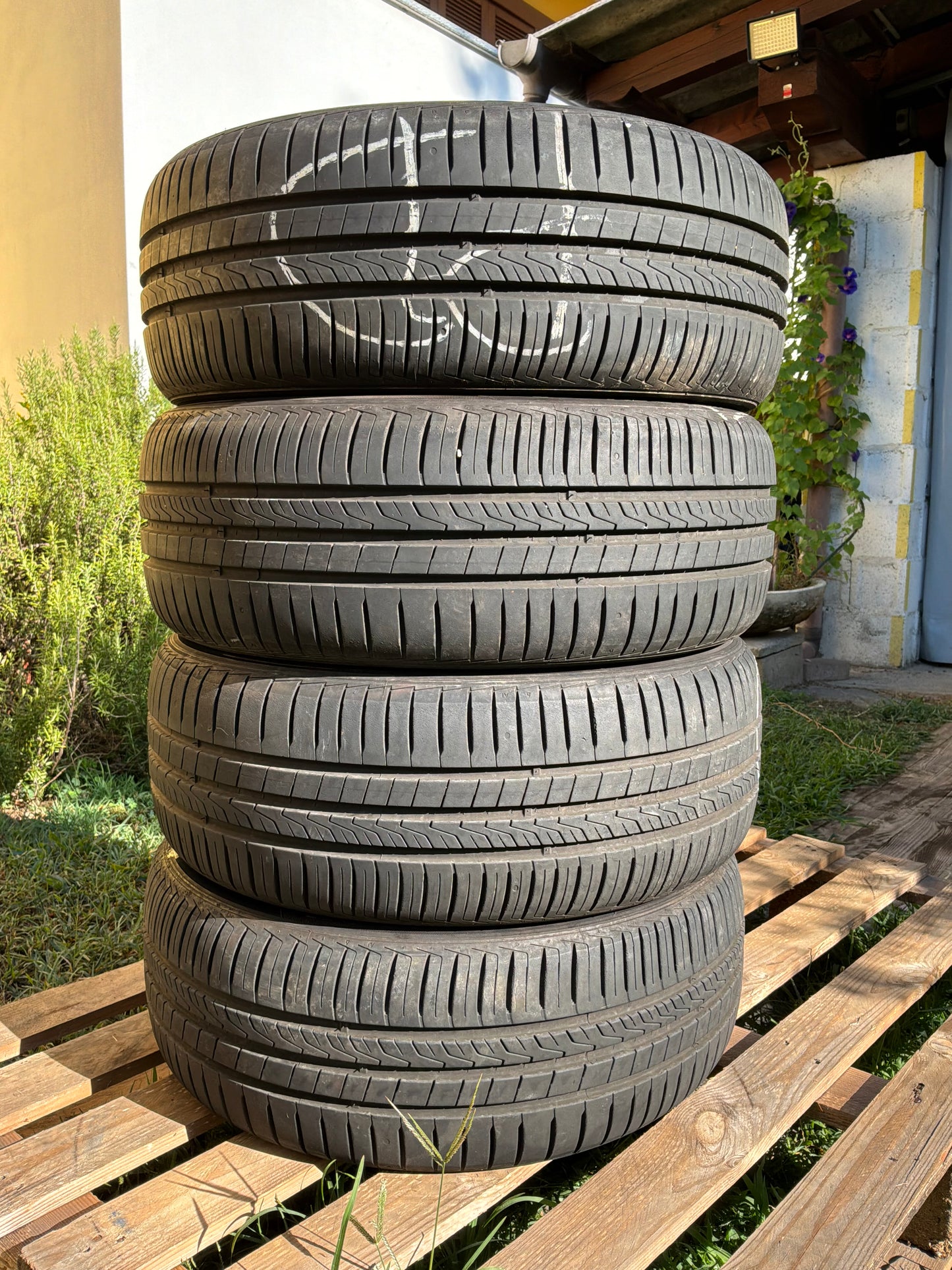 185/55/15 - Estive - Hankook - DOT 2021 - Usato
