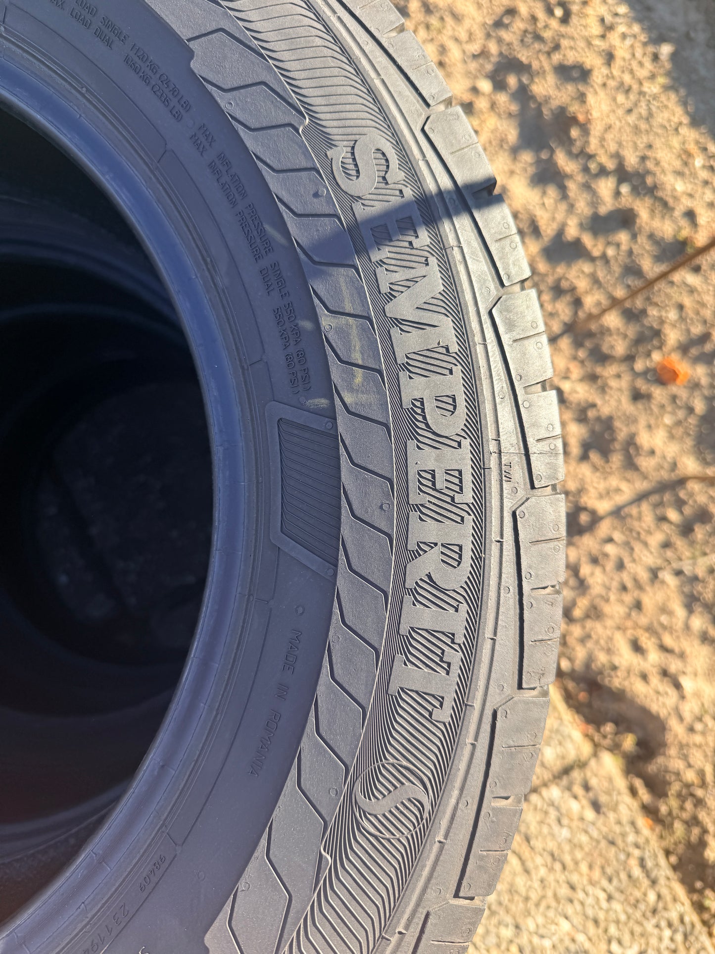 225/65/16C - estive - Semperit - DOT 2019 - Usato